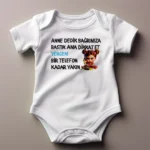 Anne Dedik Bağrımıza Bastık Ama Dikkat Et Yengem Bir Telefon Kadar Yakın Kız Baskılı Zıbın